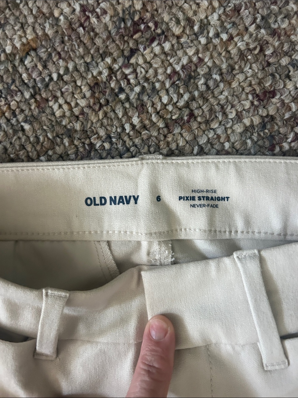 Old Navy Women's Cream Ankle-Length Dress Pants - Picture 2 of 5